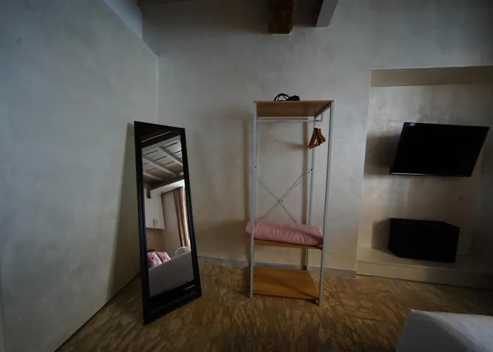 ネルヴァ アコモデーション 3* ローマ